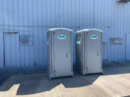 Best Deluxe Portable Toilet Rental  in Tishomingo, OK